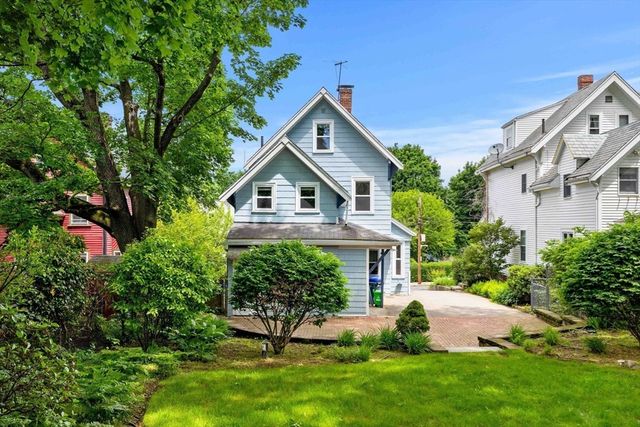 54 Bennett Street, Boston, MA 02135