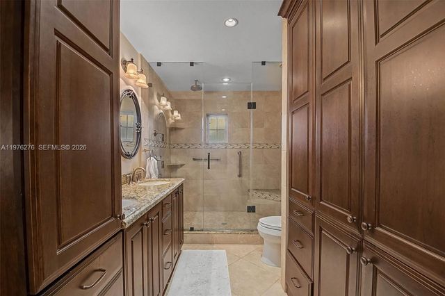 15401 SW 81 Av, Palmetto Bay, FL 33157