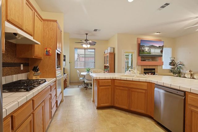 4020 Moss Rock Ct, Modesto, CA 95356