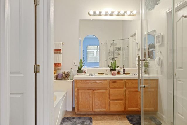 4020 Moss Rock Ct, Modesto, CA 95356