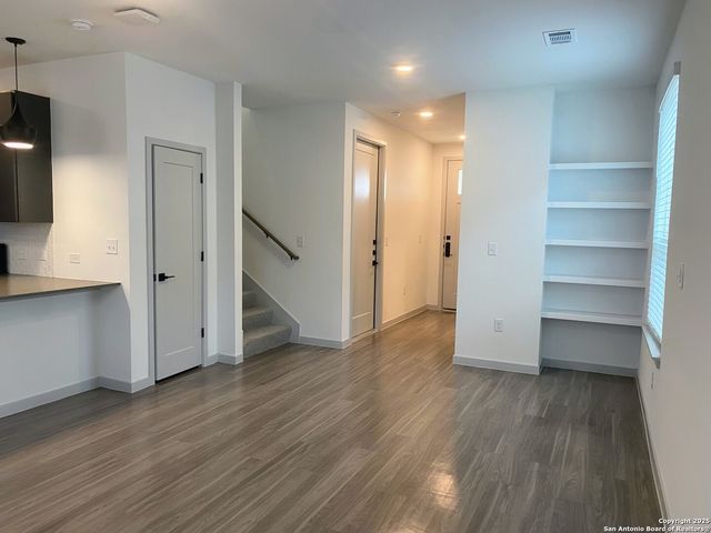 1036 Amaya Ave, New Braunfels, TX 78130