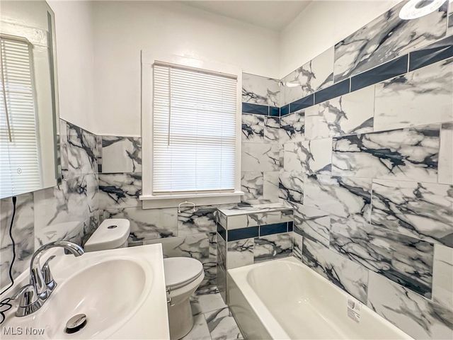 196 Maywood Drive, Youngstown, OH 44512