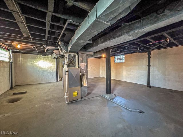 196 Maywood Drive, Youngstown, OH 44512