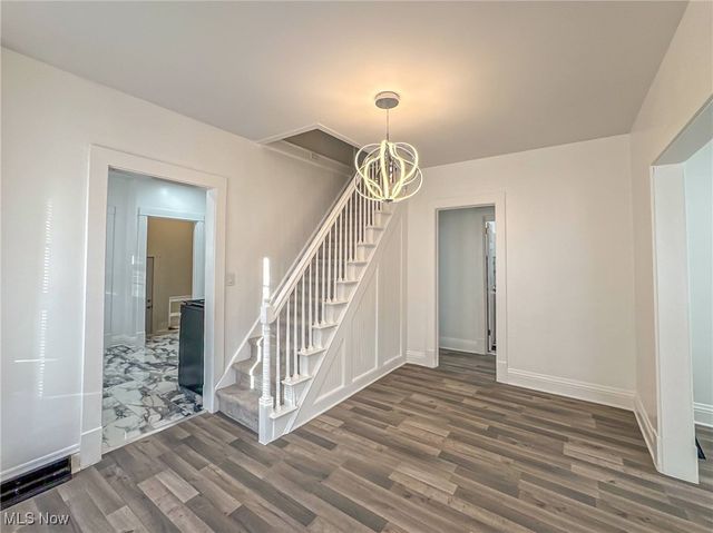 196 Maywood Drive, Youngstown, OH 44512