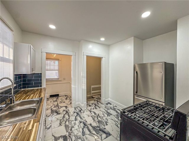 196 Maywood Drive, Youngstown, OH 44512