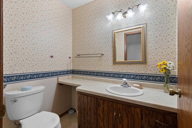 437 SILVER SPRING DRIVE, Green Bay, WI 54303