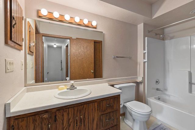 437 SILVER SPRING DRIVE, Green Bay, WI 54303