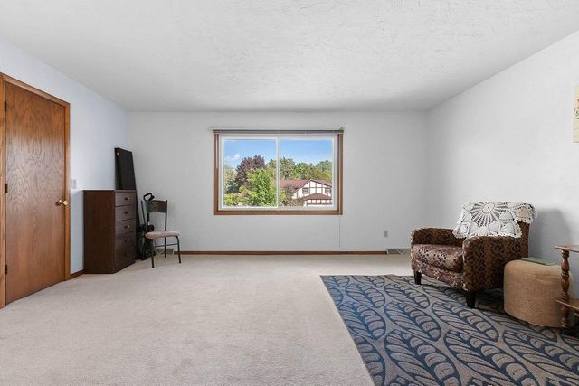437 SILVER SPRING DRIVE, Green Bay, WI 54303