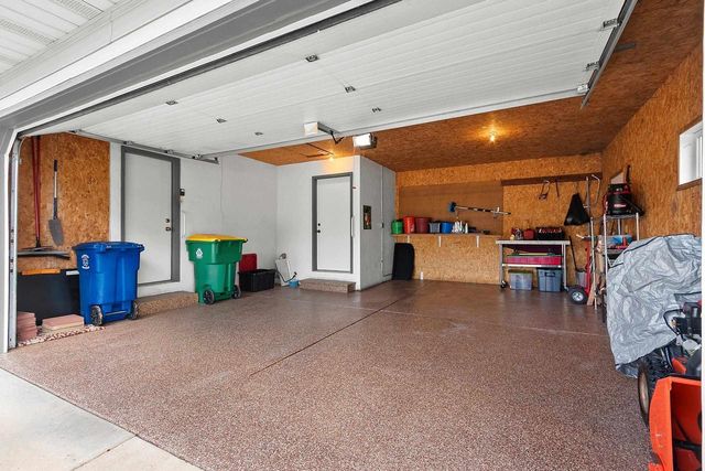 437 SILVER SPRING DRIVE, Green Bay, WI 54303