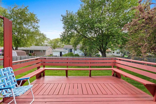 437 SILVER SPRING DRIVE, Green Bay, WI 54303