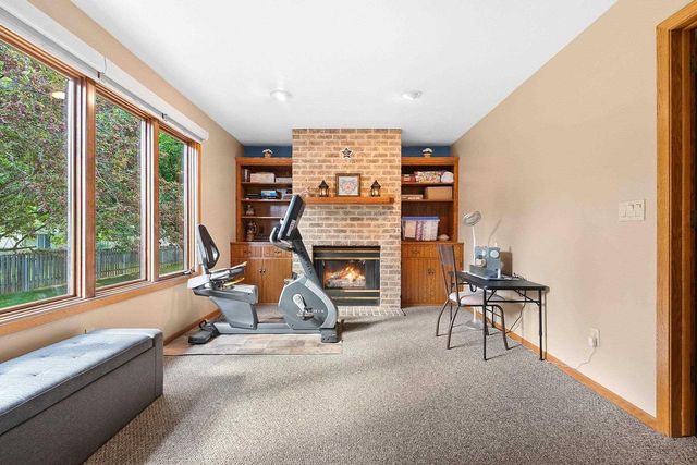 437 SILVER SPRING DRIVE, Green Bay, WI 54303