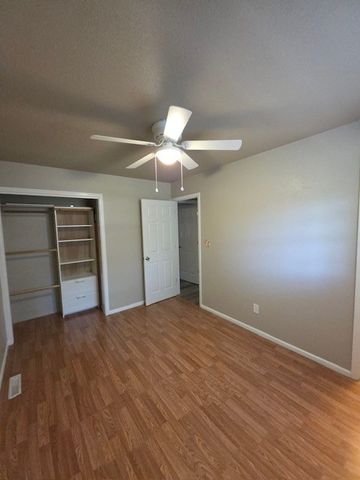 1708 S Detroit Avenue, Russellville, AR 72801