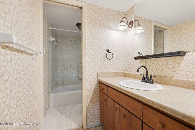 2135 N Courtenay Parkway 128, Merritt Island, FL 32953