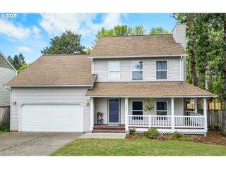 404 E BRANDON Dr, Newberg, OR 97132