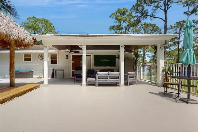 12394 61st Lane N, West Palm Beach, FL 33412