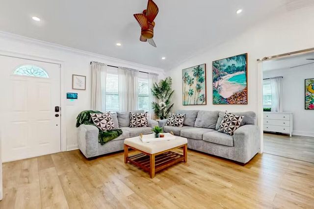 12394 61st Lane N, West Palm Beach, FL 33412