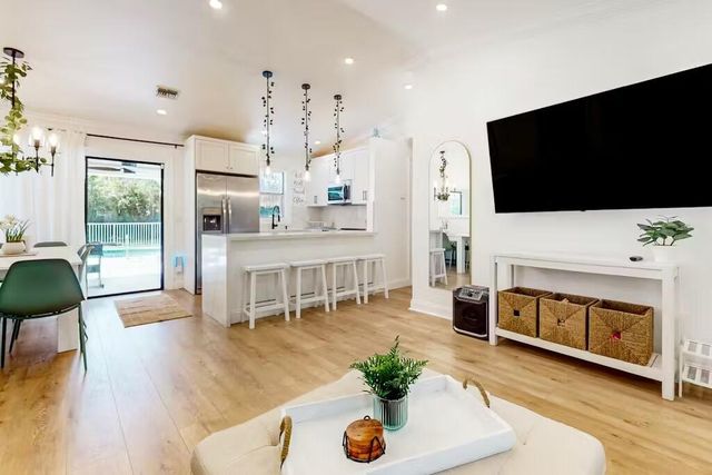 12394 61st Lane N, West Palm Beach, FL 33412