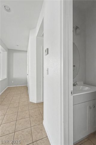 6679 Chariots Path Court, Las Vegas, NV 89142