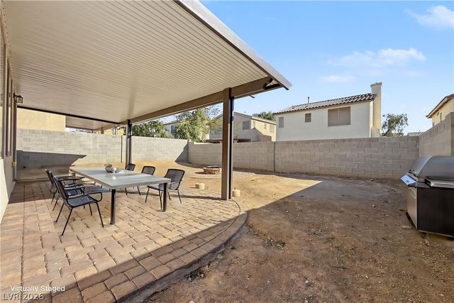 6679 Chariots Path Court, Las Vegas, NV 89142