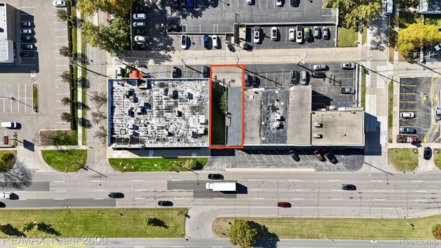 30333 WOODWARD Avenue, Royal Oak, MI 48073