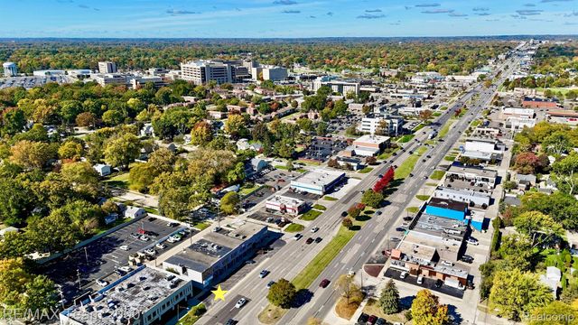 30333 WOODWARD Avenue, Royal Oak, MI 48073