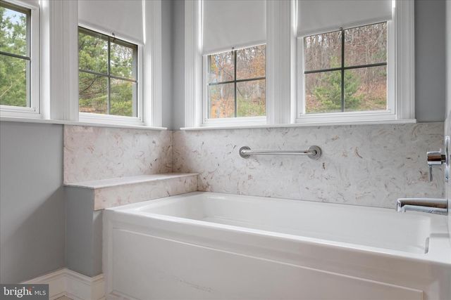 191 BANKS DR, Winchester, VA 22602