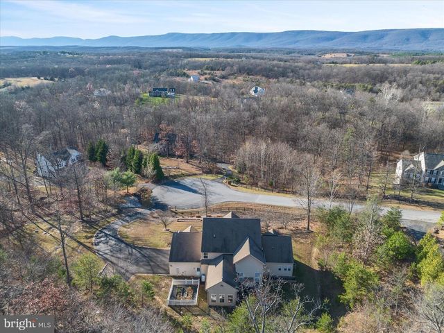 191 BANKS DR, Winchester, VA 22602