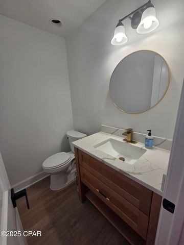 920 W Beach Drive, Panama City, FL 32401