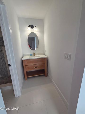 920 W Beach Drive, Panama City, FL 32401