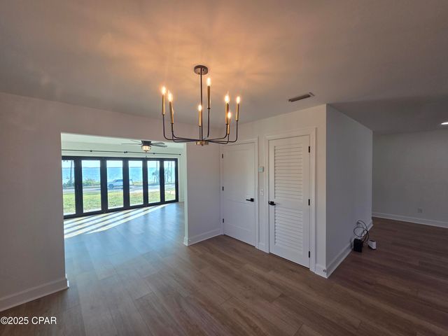 920 W Beach Drive, Panama City, FL 32401