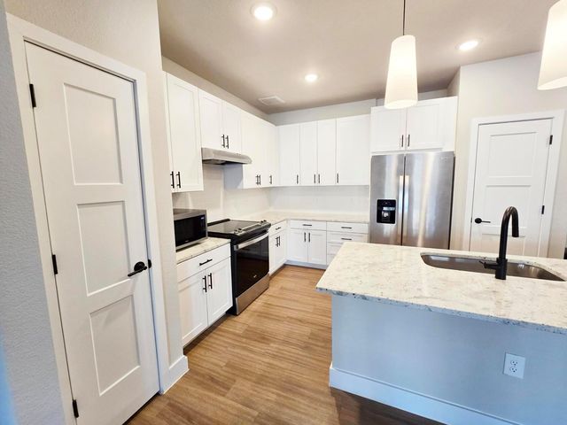 13505 Burnet RD 2107, Austin, TX 78752