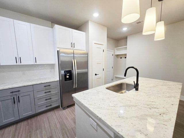 13505 Burnet RD 2107, Austin, TX 78752