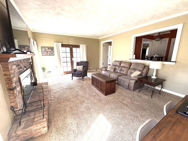 2110 29th Street, Rock Island, IL 61201