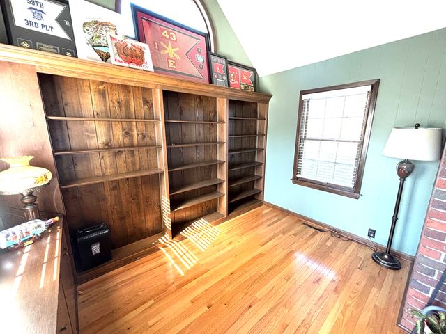 2110 29th Street, Rock Island, IL 61201
