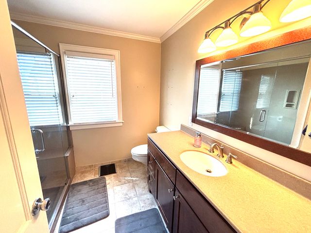 2110 29th Street, Rock Island, IL 61201