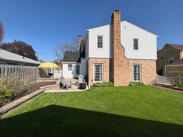 2110 29th Street, Rock Island, IL 61201