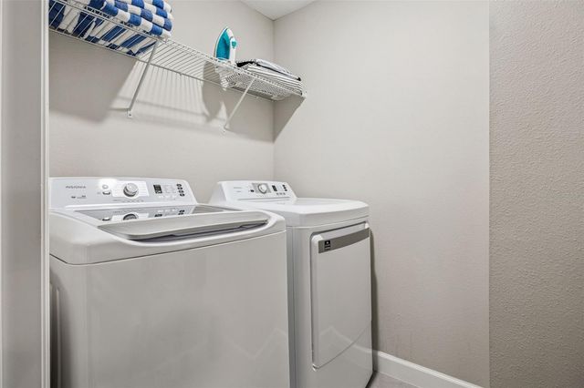 8008 FORMOSA VALLEY PLACE, Kissimmee, FL 34747