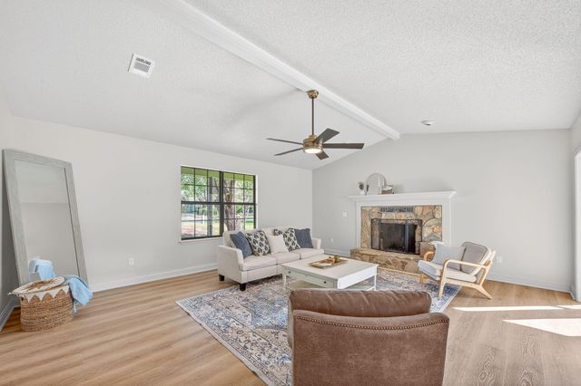 932 Ridgewood Way, Niceville, FL 32578