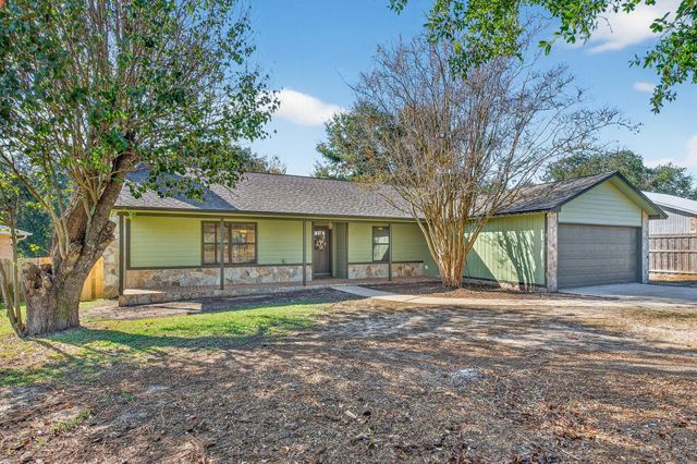 932 Ridgewood Way, Niceville, FL 32578