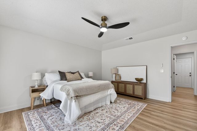 932 Ridgewood Way, Niceville, FL 32578