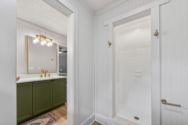 932 Ridgewood Way, Niceville, FL 32578