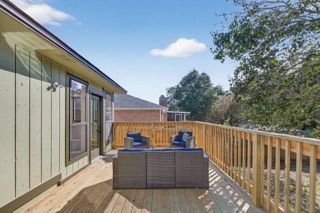 932 Ridgewood Way, Niceville, FL 32578