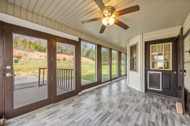129 Pleasant Hill Rd, Sweetwater, TN 37874