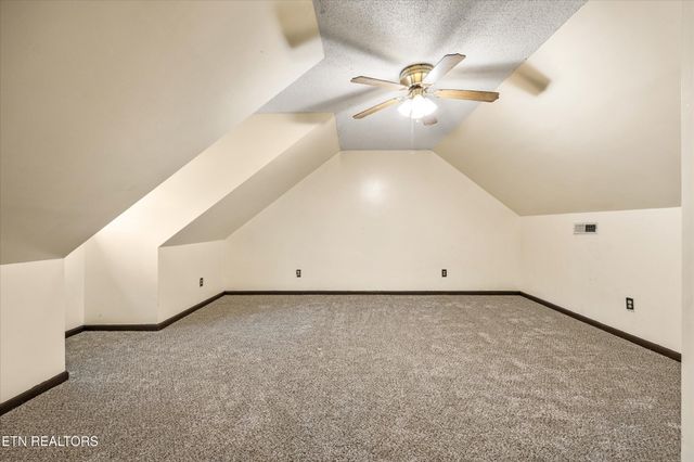 129 Pleasant Hill Rd, Sweetwater, TN 37874