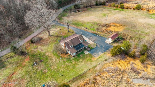129 Pleasant Hill Rd, Sweetwater, TN 37874