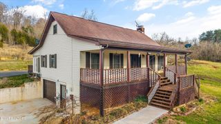 129 Pleasant Hill Rd, Sweetwater, TN 37874
