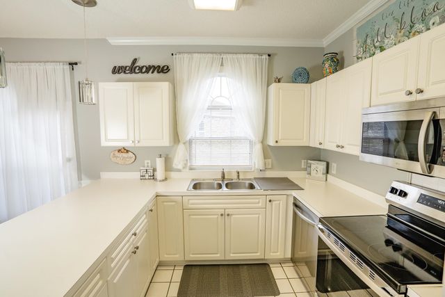 4681 Wild Iris Dr Apt 303, Myrtle Beach, SC 29577