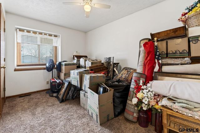 13614 Wallace Drive, Plattsmouth, NE 68048