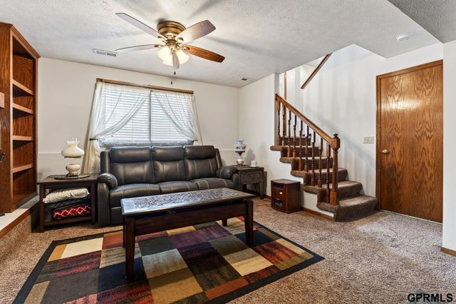 13614 Wallace Drive, Plattsmouth, NE 68048