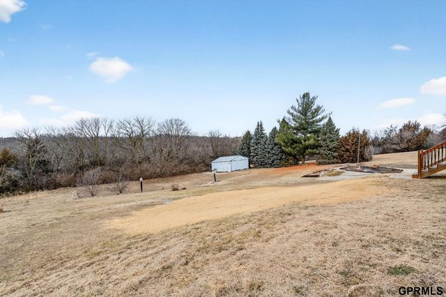 13614 Wallace Drive, Plattsmouth, NE 68048